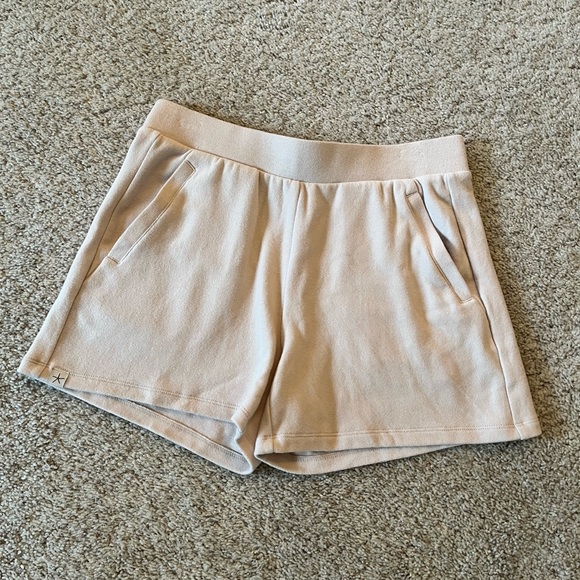 Barefoot Dreams Malibu Brushed Fleece Pajamas - Picture 8 of 12